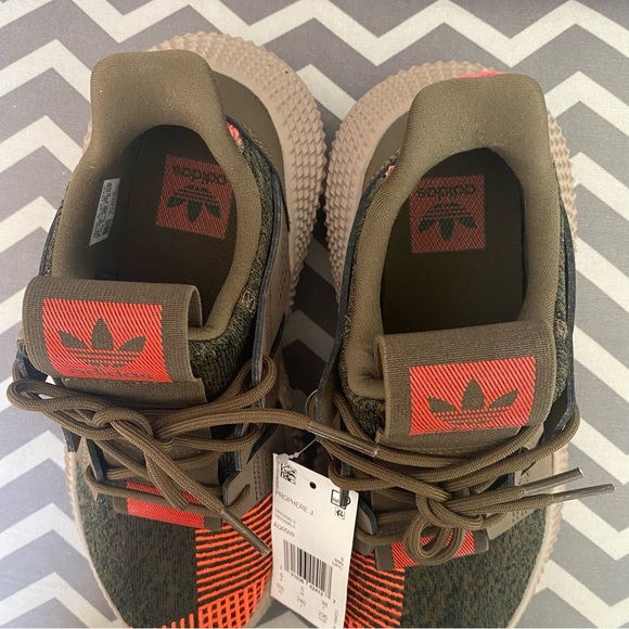 NEW! ADIDAS PROPHERE J SIZE 5.5 - Picture 9 of 15
